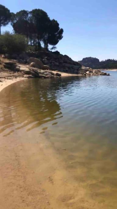 Precioso Piso En La Playa De Madrid A 45 Min Del Centro De La Ciudad Apartment San Martin de Valdeiglesias Luaran gambar