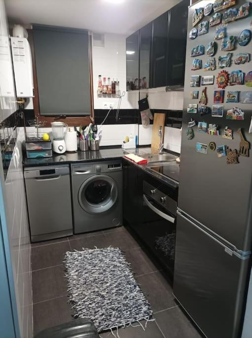 Precioso Piso En La Playa De Madrid A 45 Min Del Centro De La Ciudad Apartment San Martin de Valdeiglesias Luaran gambar